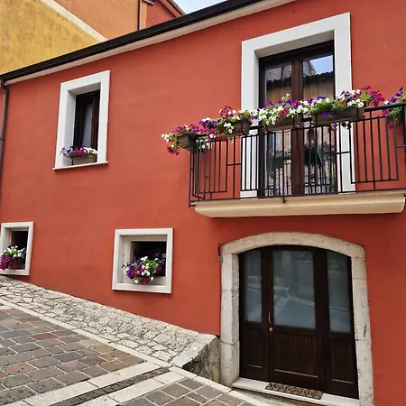 La Corte Dei Filangieri Candida